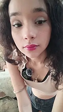 Snapshot of sweet_outdoor_charm chatting on 10, 4, 2026 sweet outdoor charm online show from 10, 4, 2026