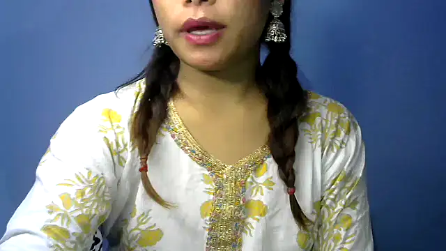Snapshot of sanjana-77 chatting on 15, 1, 2025 sanjana-77 online show from 15, 1, 2025