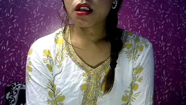 Snapshot of sanjana-77 chatting on 23, 1, 2025 sanjana-77 online show from 23, 1, 2025