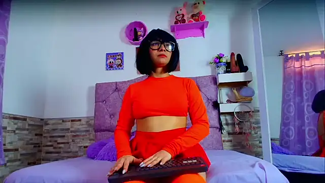 Melannytaylor online show from 1, 10, 2025