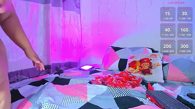 Snapshot of lanaa_paul1 chatting on 13, 12, 2025 lanaa paul1 online show from 13, 12, 2025