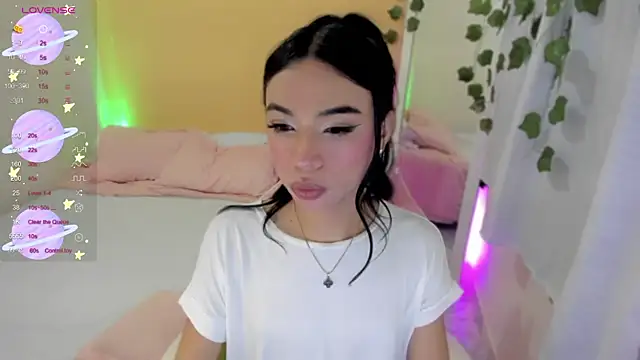 Snapshot of AndreaSweet_ chatting on 22, 1, 2025 AndreaSweet online show from 22, 1, 2025