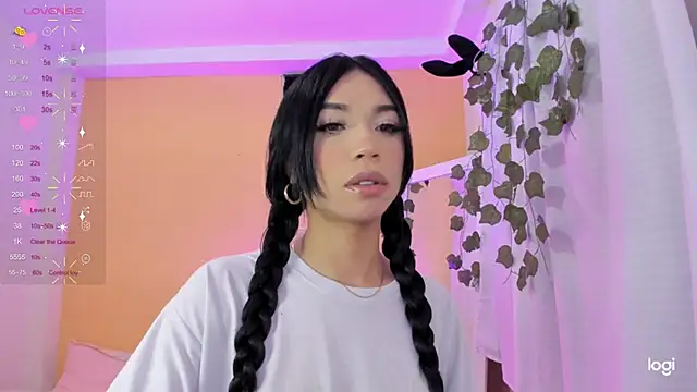 Snapshot of AndreaSweet_ chatting on 5, 2, 2025 AndreaSweet online show from 5, 2, 2025