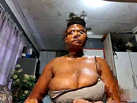 Snapshot of EbonyRose9 chatting on 14, 2, 2026 EbonyRose9 online show from 14, 2, 2026
