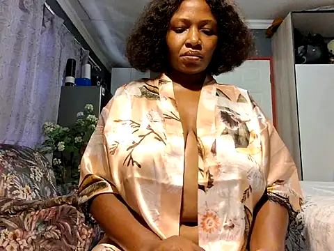 Snapshot of EbonyRose9 chatting on 10, 3, 2026 EbonyRose9 online show from 10, 3, 2026