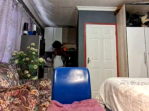 Snapshot of EbonyRose9 chatting on 11, 3, 2026 EbonyRose9 online show from 11, 3, 2026