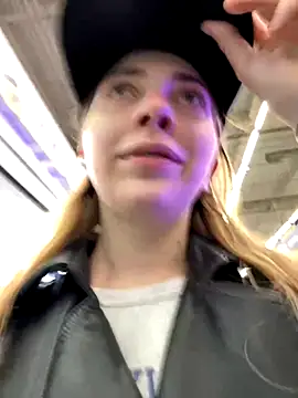 Snapshot of Sunny___Bunny chatting on 22, 9, 2025 Sunny Bunny online show from 22, 9, 2025