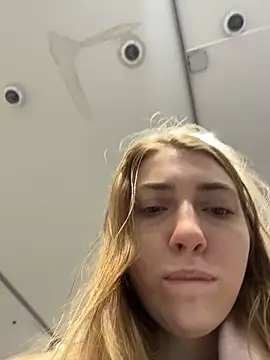 Snapshot of Sunny___Bunny chatting on 24, 9, 2025 Sunny Bunny online show from 24, 9, 2025