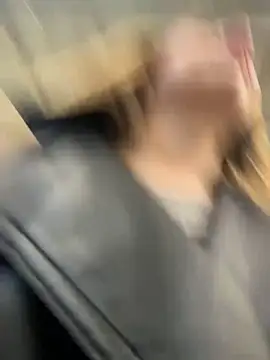 Snapshot of Sunny___Bunny chatting on 8, 10, 2025 Sunny Bunny online show from 8, 10, 2025