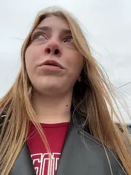 Snapshot of Sunny___Bunny chatting on 16, 10, 2025 Sunny Bunny online show from 16, 10, 2025