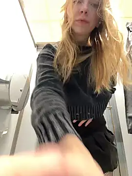 Snapshot of Sunny___Bunny chatting on 18, 10, 2025 Sunny Bunny online show from 18, 10, 2025