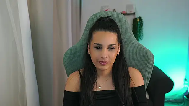 mila  denver online show from 22, 3, 2025