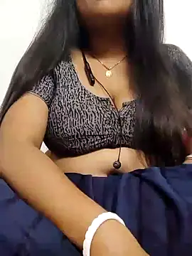 Snapshot of Priya_2222 chatting on 1, 2, 2025 Priya 2222 online show from 1, 2, 2025