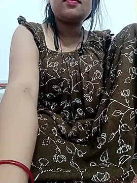 Snapshot of Priya_2222 chatting on 9, 10, 2025 Priya 2222 online show from 9, 10, 2025