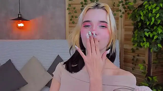 as1an girlfriend online show from 29, 1, 2025