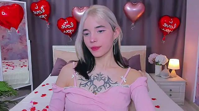 as1an girlfriend online show from 13, 2, 2025