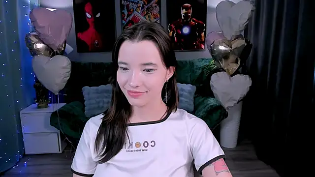 as1an girlfriend online show from 8, 3, 2026