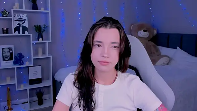 as1an girlfriend online show from 27, 4, 2026