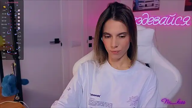  ni kiss online show from 18, 9, 2025