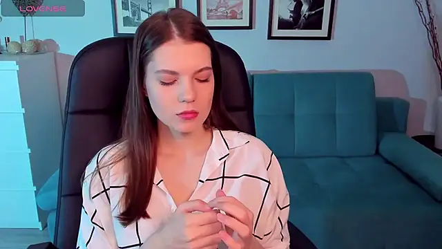 BellaSweetHeart online show from 7, 3, 2025