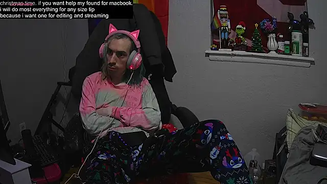 tallnerdyguy online show from 4, 1, 2025