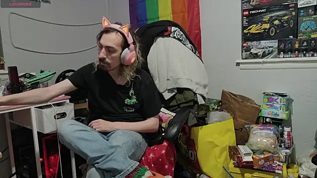 tallnerdyguy online show from 11, 5, 2026
