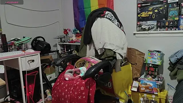 tallnerdyguy online show from 13, 5, 2026