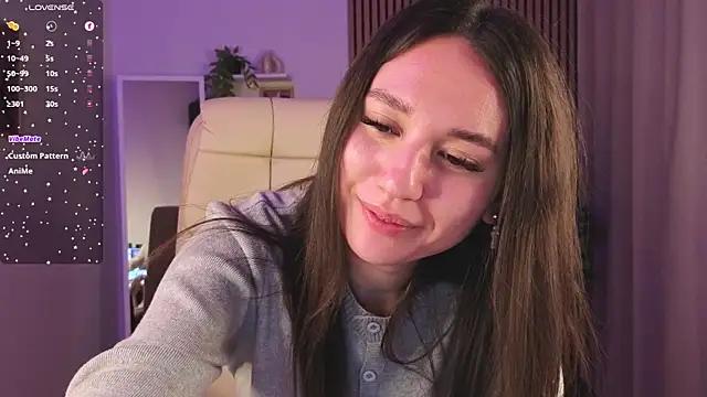 Snapshot of margeriTirell chatting on 4, 12, 2025 margeriTirell online show from 4, 12, 2025