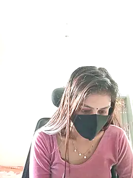 Snapshot of Tisha-01 chatting on 11, 9, 2025 Tisha-01 online show from 11, 9, 2025