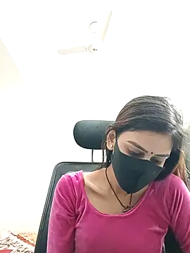 Snapshot of Tisha-01 chatting on 2, 10, 2025 Tisha-01 online show from 2, 10, 2025