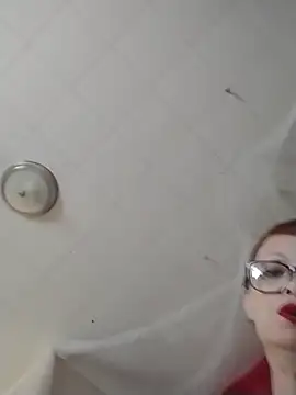 Snapshot of ivylee31 chatting on 6, 6, 2026 ivylee31 online show from 6, 6, 2026