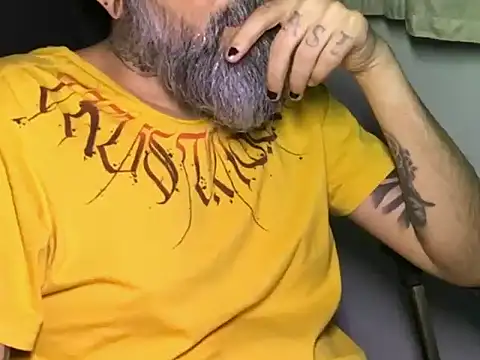 Snapshot of cabine103 chatting on 26, 9, 2025 cabine103 online show from 26, 9, 2025