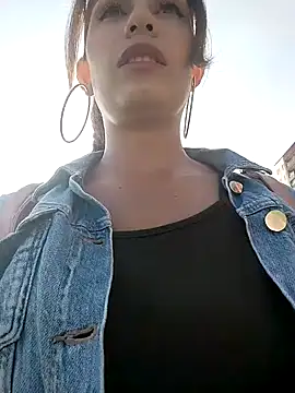 Alysson-- online show from 10, 1, 2025