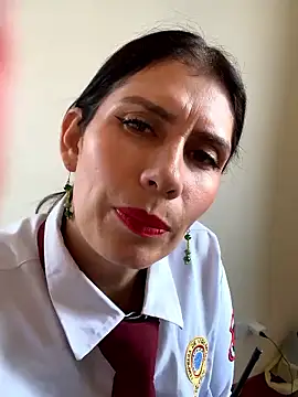 Snapshot of Alysson-- chatting on 13, 1, 2026 Alysson-- online show from 13, 1, 2026