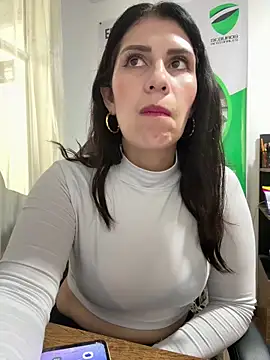 Snapshot of Alysson-- chatting on 3, 3, 2026 Alysson-- online show from 3, 3, 2026