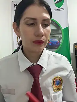 Snapshot of Alysson-- chatting on 4, 3, 2026 Alysson-- online show from 4, 3, 2026