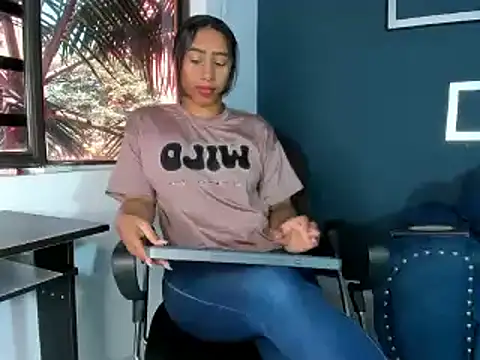 Brunettesexy0 online show from 23, 1, 2025