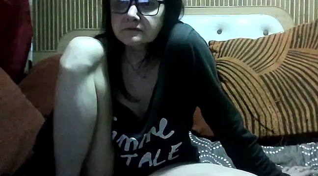 Snapshot of AlanaLaDream chatting on 11, 3, 2025 AlanaLaDream online show from 11, 3, 2025