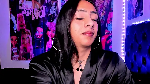 Skyler  blue4 online show from 1, 2, 2026