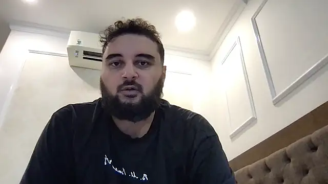 Snapshot of teddy_alan chatting on 4, 4, 2026 teddy alan online show from 4, 4, 2026