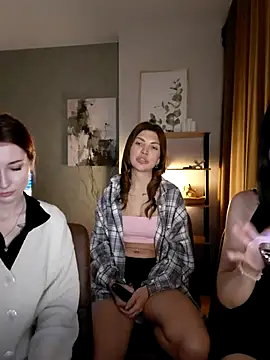 Snapshot of KeithTown chatting on 30, 11, 2025 KeithTown online show from 30, 11, 2025