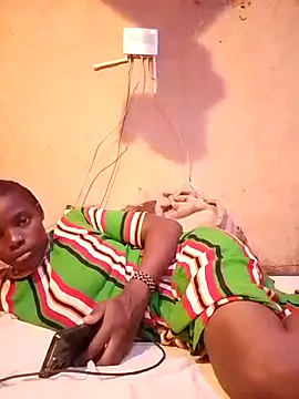 QUEEN-NAIMA online show from 27, 10, 2025