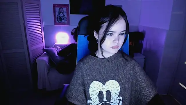 Elainebeness online show from 14, 10, 2025