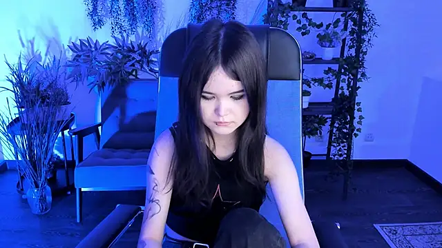 Elainebeness online show from 2, 12, 2025