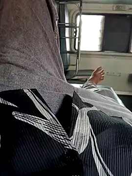 Snapshot of 1010SumiT chatting on 27, 10, 2025 1010SumiT online show from 27, 10, 2025