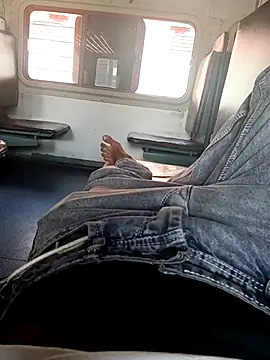 Snapshot of 1010SumiT chatting on 10, 11, 2025 1010SumiT online show from 10, 11, 2025