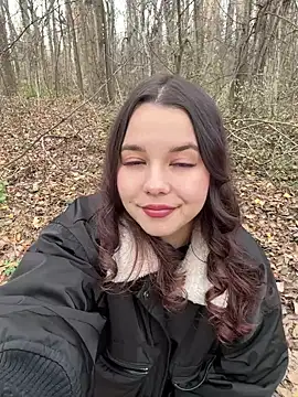 PoppyRobinson online show from 9, 12, 2024