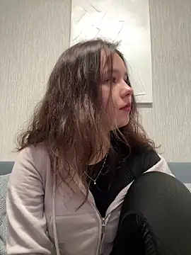 PoppyRobinson online show from 27, 12, 2024