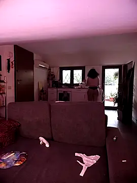 salomea r online show from 12, 4, 2026