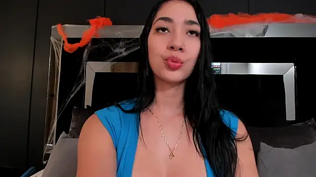Snapshot of julieta_jewel chatting on 26, 10, 2025 julieta jewel online show from 26, 10, 2025